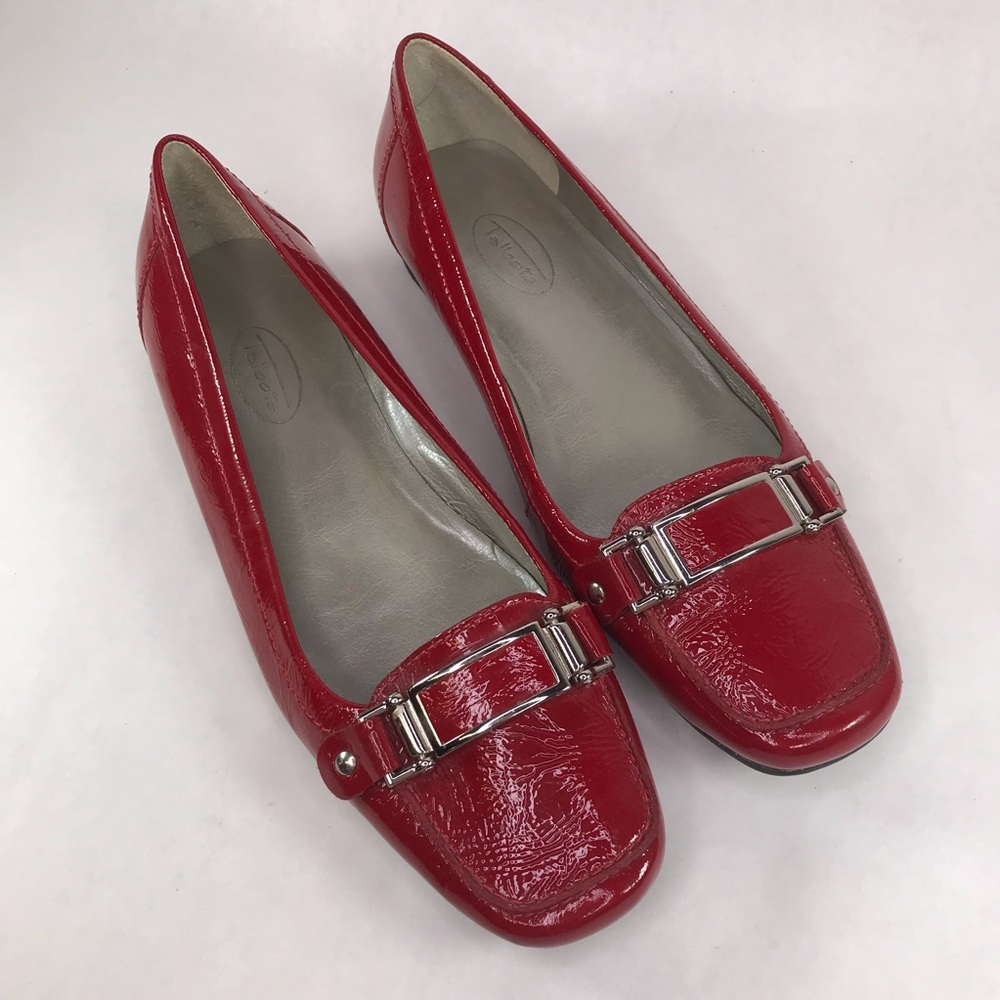 Talbots Women's 9.5 Wide Red Patent Leather Loafer Flat Shoes Silver Buckle